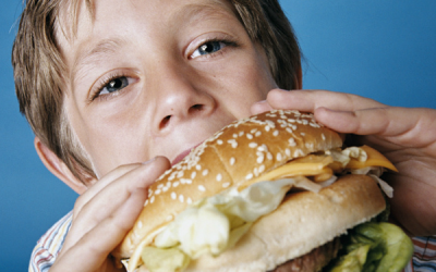 Crianças já têm consumos alimentares “nada saudáveis” aos dois anos